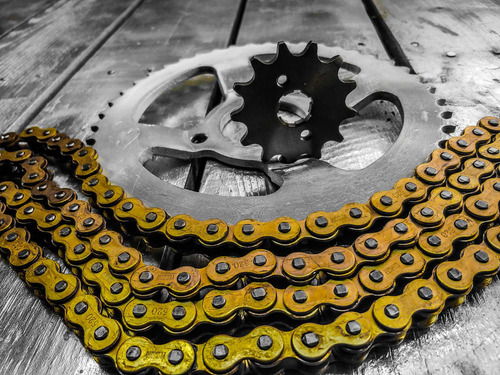 Kit De Sprocket 46/13+cadena Gold H Veloci Xeverus 200/250