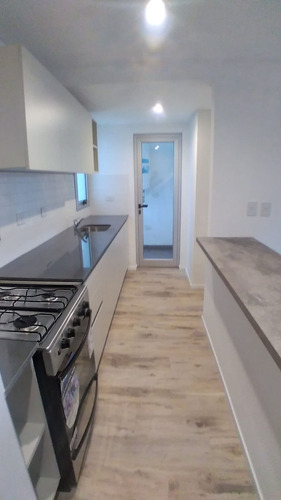 Excelente Departamento Un Dormitorio 6 E/ 65 Y 66