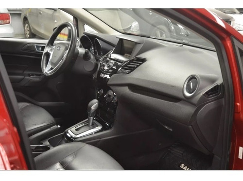 Ford Fiesta Kinetic - Sedan - Titanium - Automático