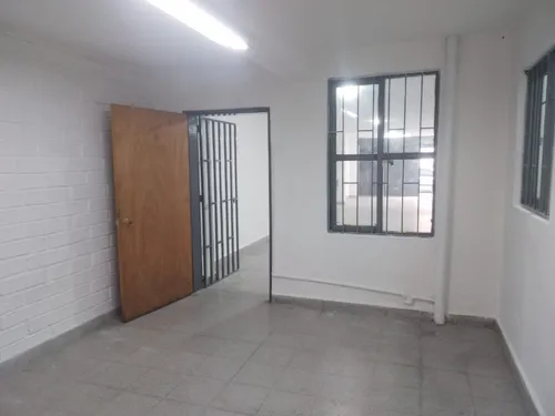Local En Arriendo En Perpetuo Socorro, Medellín