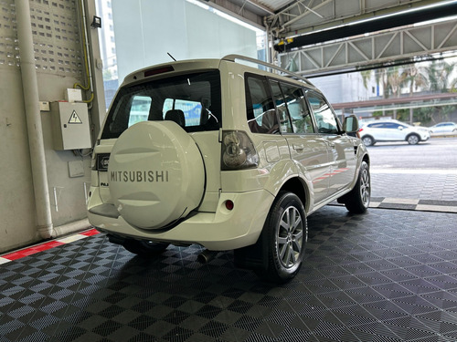 Mitsubishi Pajero TR4 2.0 4X2 16V 140CV FLEX 4P AUTOMÁTICO
