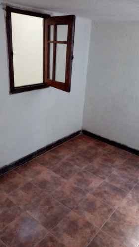 Se Alquila Casa Pardo Bazan Y Madrid 2 Dormitorios Y Altillo