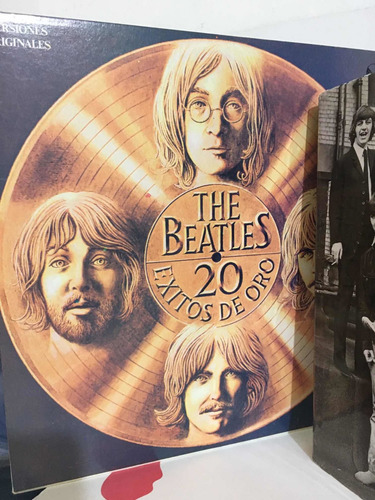 Combo De Los Beatles Libro Empastado De Lujo Disco 20 Exitos