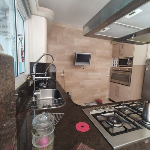 Townhouse En Venta Urbanización Barrio Sucre Código 224834