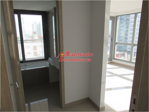 Imagen 21 de 30 de Venta De Apartamento De Dos Dormitorios En Punta Del Este