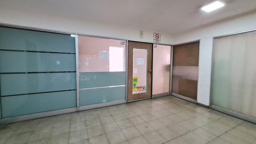 Oficina Excelente Ubicacion Zona Comercial