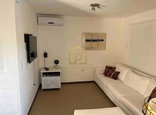 Imagen 2 de 12 de Casa Frente Al Mar 5 Dormitorios En La Barra, Punta Del Este +piscina +parrillero