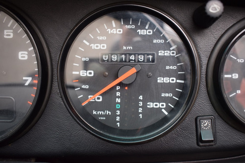 Porsche 911 3.4 Carrera 2 Coupe Tiptronic