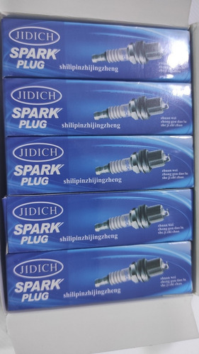 Imagen 2 de 5 de Bujia Universal Para Desmalezadoras Y Motosierras