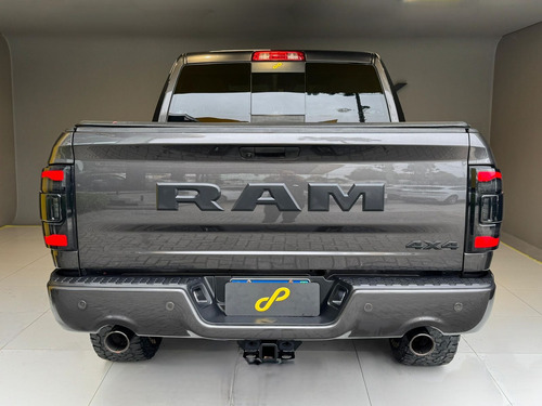 RAM Ram Classic LARAMIE NIGHT ED. 5.7 4X4 Aut.