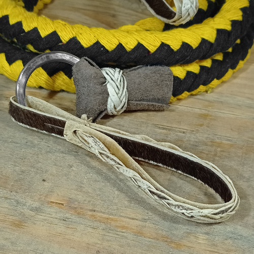 Redea De Lã Trançada Argolas Inox Para Cavalo Mula Cor Amarelo