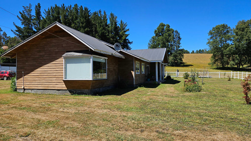 Casa En El Campo Con Casa De Huespedes (85523)