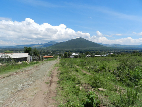 Predio Rústico La Coyota, Ranchería Pomoquita,, Marabatio, Michoacán