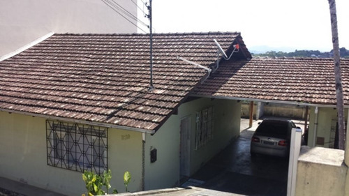 Imagem 1 de 10 de Casa No Bairro Fortaleza, Com 03 Dormitórios, 02 Vagas E Demais Dependências. - 3573643