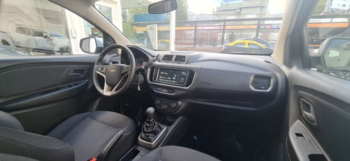 Imagen 10 de 17 de Nuva Chevrolet Spin Lt 0km 2022 Color Ppp5 ##