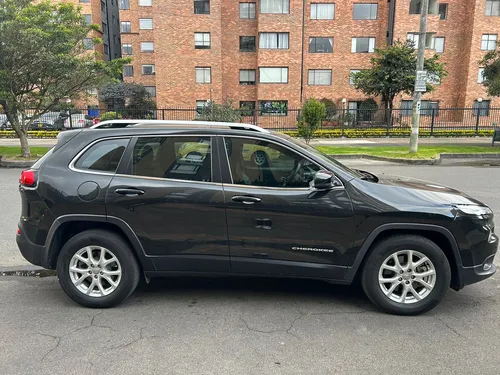 Jeep Cherokee 3.2 Longitude