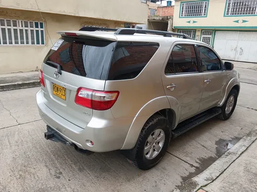 Toyota Fortuner 2.7l 4x4