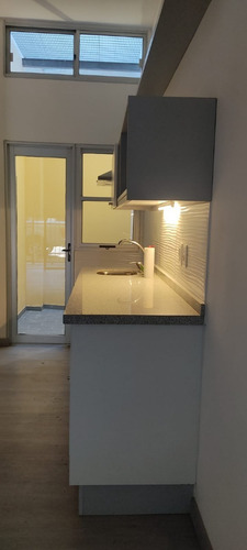 Imagen 3 de 8 de Apartamento Loft A La Venta En Montevideo Alquilado | Aguada