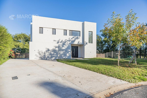 Imagen 2 de 30 de Casa En Venta En El Canton - Maroto Propiedades