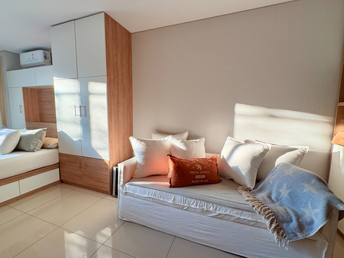 Departamento Amoblado En Liberateur