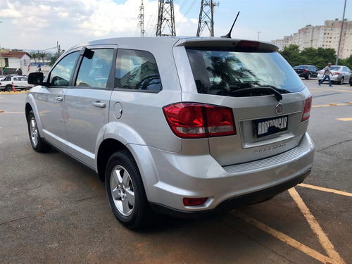 Fiat Freemont 2.4 Emotion 16v Gasolina 4p Automático