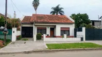 Comprar Chalet En Llavallol Sobre 2 Lotes De 15 X 30 Mts, Con 4 Dorm