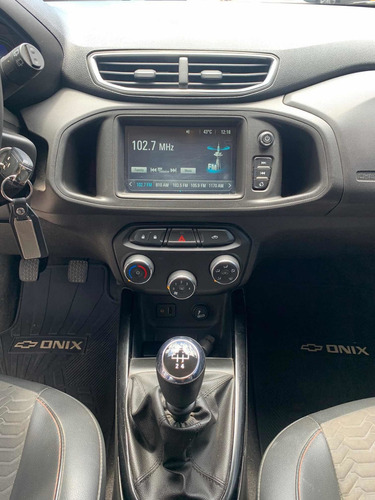 Chevrolet Onix 1.4 Ltz 98cv 2017