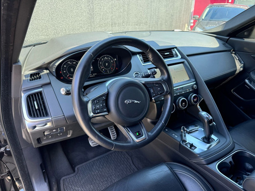 Jaguar E-Pace R-Dynamic SE 2.0 AWD 300cv Aut.