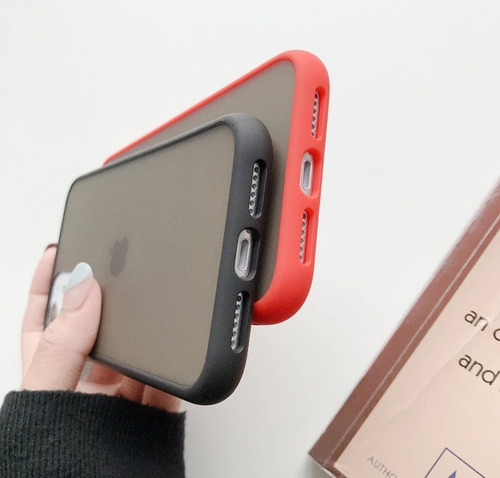 Case Transparente Mate iPhone X/ Xr/ Xs Max/ 11/ 11 Pro Max
