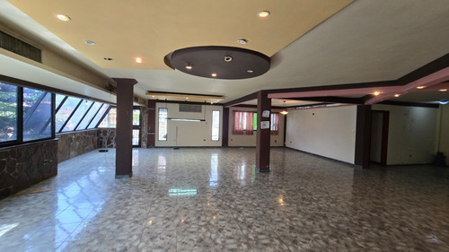 Casa En Venta En Conjunto Cerrado En El Parral (550ms)