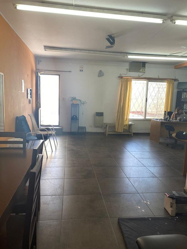 Imagen 10 de 18 de Venta Local Deposito Comercial Con Vivienda En Villa Urquiza A Cuadras De Av Larralde.