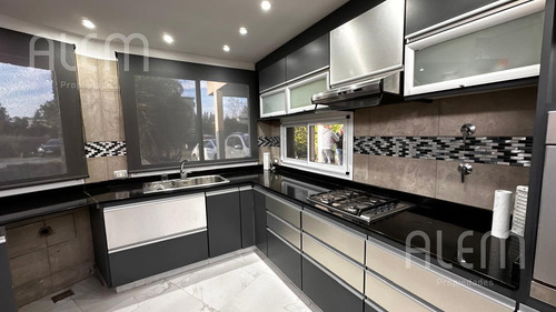 Casa En Venta En Canning