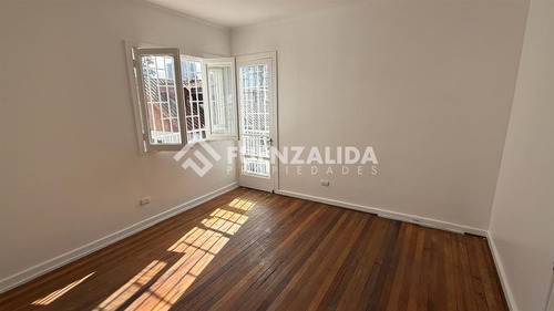 Casa En Arriendo De 5 Dorm. En Ñuñoa