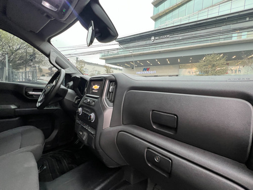 Chevrolet Silverado 2.7 T Doble Cabina 4X2 At