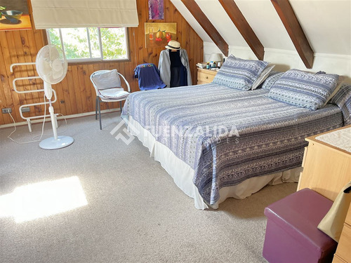 Casa En Venta De 3 Dorm. En Las Condes