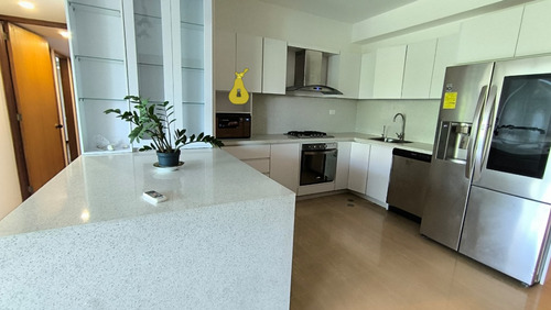Alquiler / Campo Alegre/ 3 Habitaciones/ 3 Baños / Aquiler $ 2900