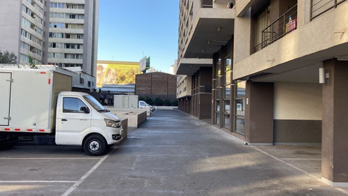 Departamento En Venta De 2 Dorm. En Santiago