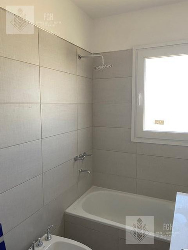 Casa A Estrenar En Naudir!!!
