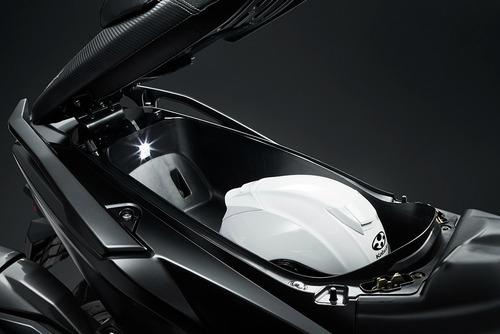 Imagem 12 de 16 de Kymco Ak 550i 0 Km 2022/2023 *** Maxi Scooter ***