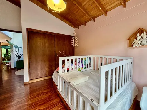 Casa En Venta En Poblado - El Campestre. Cod V4122