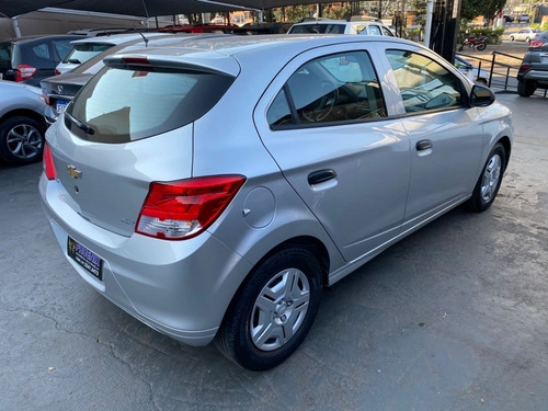 Imagem 5 de 9 de Chevrolet Onix Joye 1.0 Manual