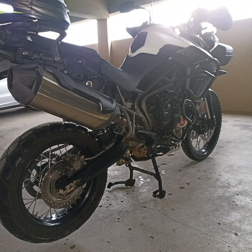 Triumph Tiger 800 Xcx