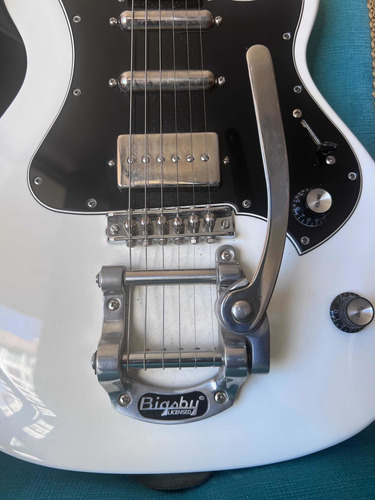 Imagen 5 de 5 de Guitarra Eléctrica Godin Canadiense
