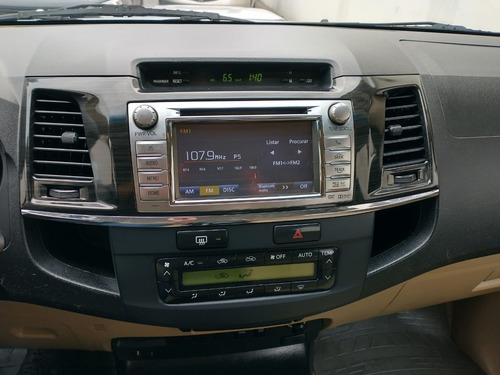 Imagem 11 de 15 de Toyota Hilux Sw4 2015 3.0 Srv 4x4 7 Lugares 16v Turbo Interc