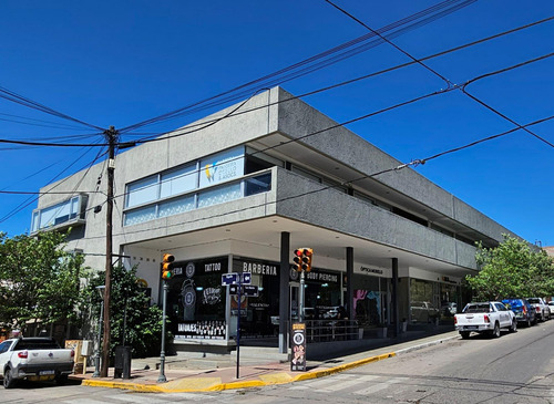 Centro Comercial - España Y San Martín -   Locales Y Oficinas 