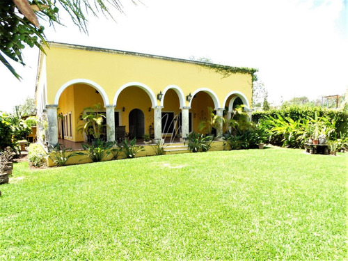 Casa En Venta En Cancun, Alamos 1