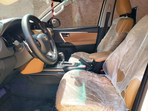 Imagen 9 de 18 de Toyota Fortuner Sr5 4x4