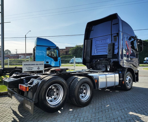 Imagem 5 de 15 de Iveco Hi Way 440 6x2 2020 Hiway