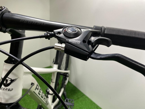 Imagen 4 de 10 de Bicicleta Aluminio Blanca Mtb Aro 27,5 Pegaso Bikes
