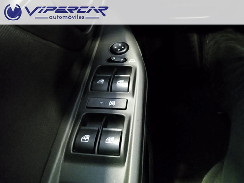 Imagen 15 de 18 de Fiat Strada Freedom 1.4 Doble Cabina 1.4 2023 0km